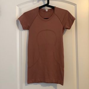 Lululemon Swiftly Tech Short-Sleeve SPICED CHAI